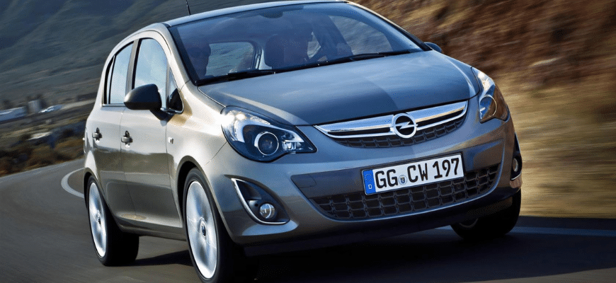 Opel Corsa 2013 год